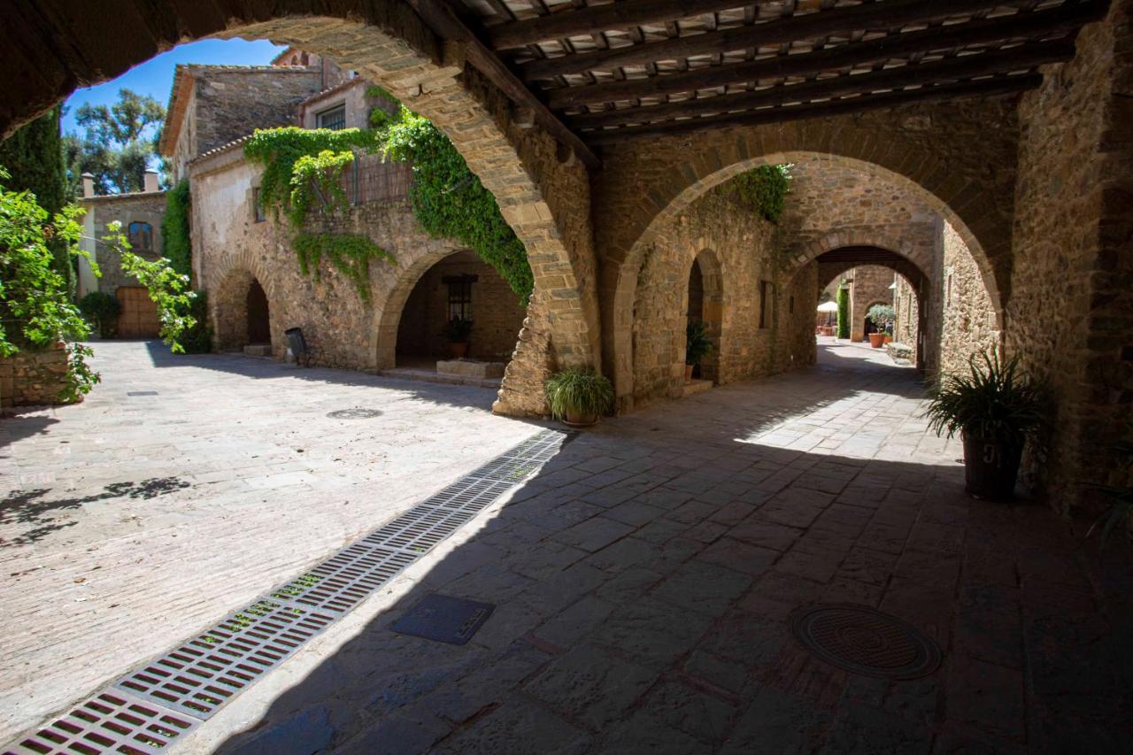 Arcs De Monells - Adults Only Hotel ภายนอก รูปภาพ