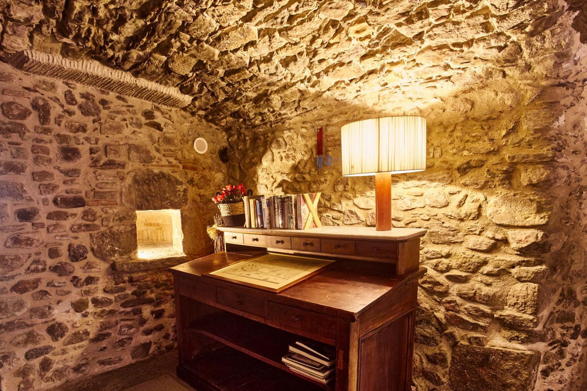 Arcs De Monells - Adults Only Hotel ภายนอก รูปภาพ