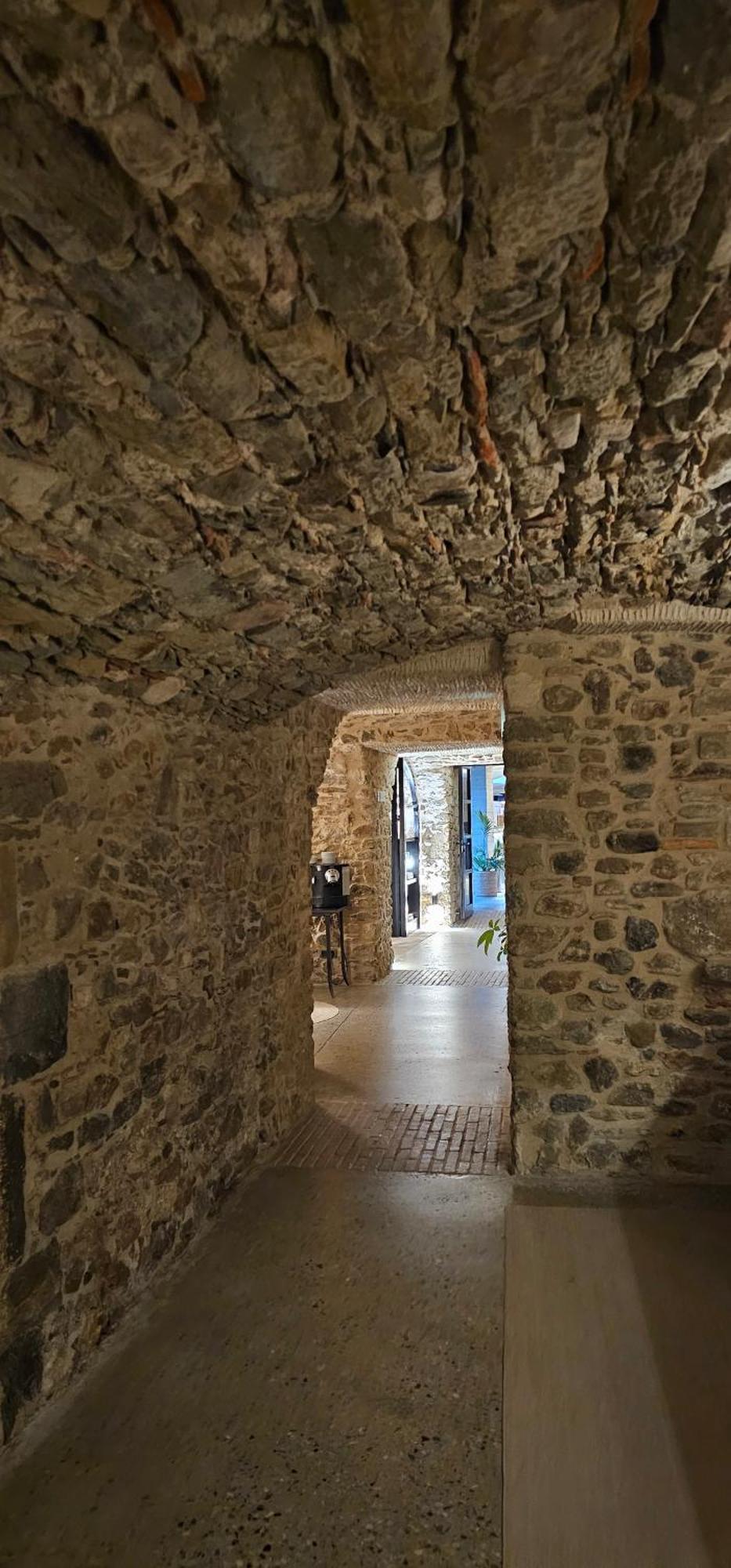 Arcs De Monells - Adults Only Hotel ภายนอก รูปภาพ