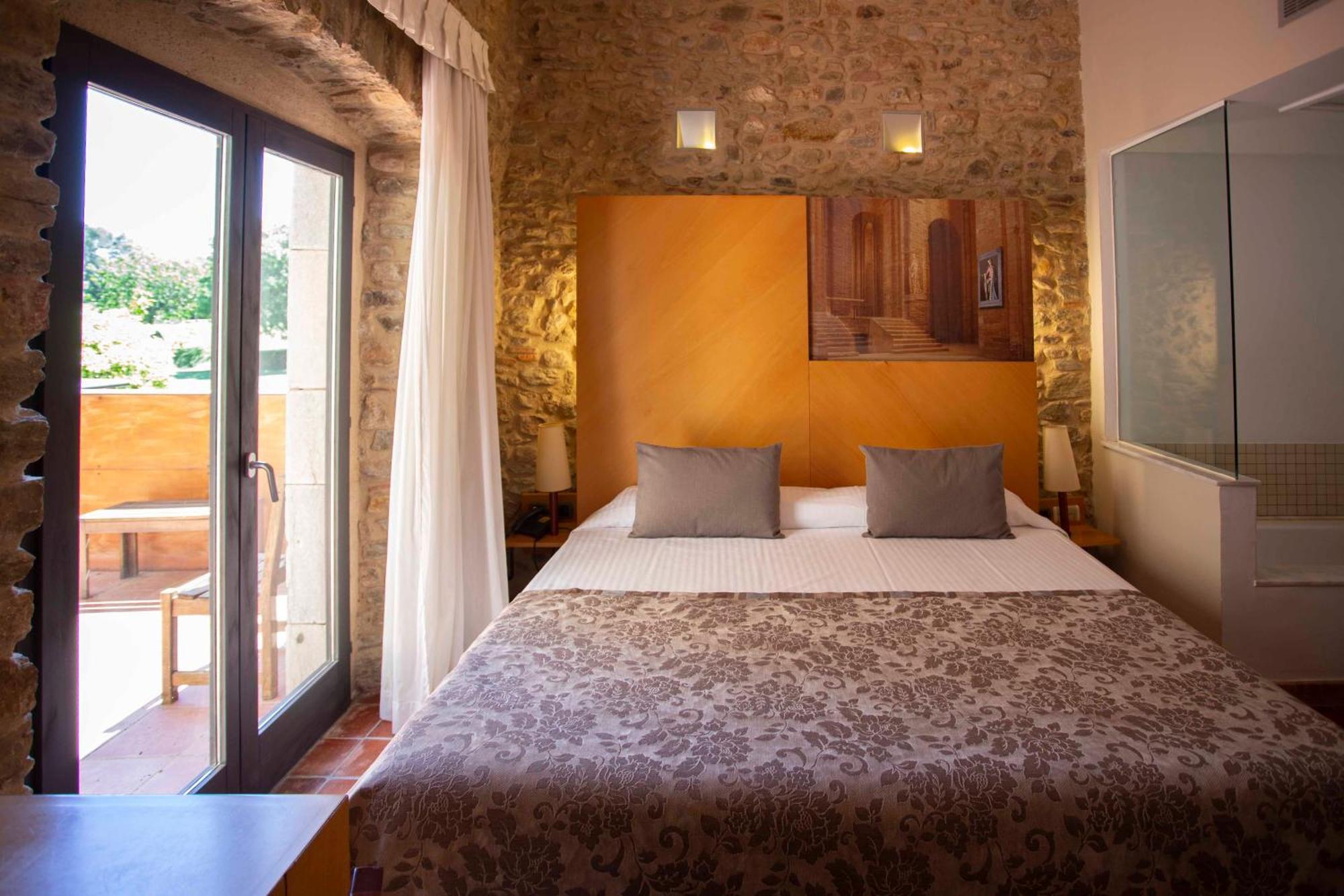 Arcs De Monells - Adults Only Hotel ภายนอก รูปภาพ