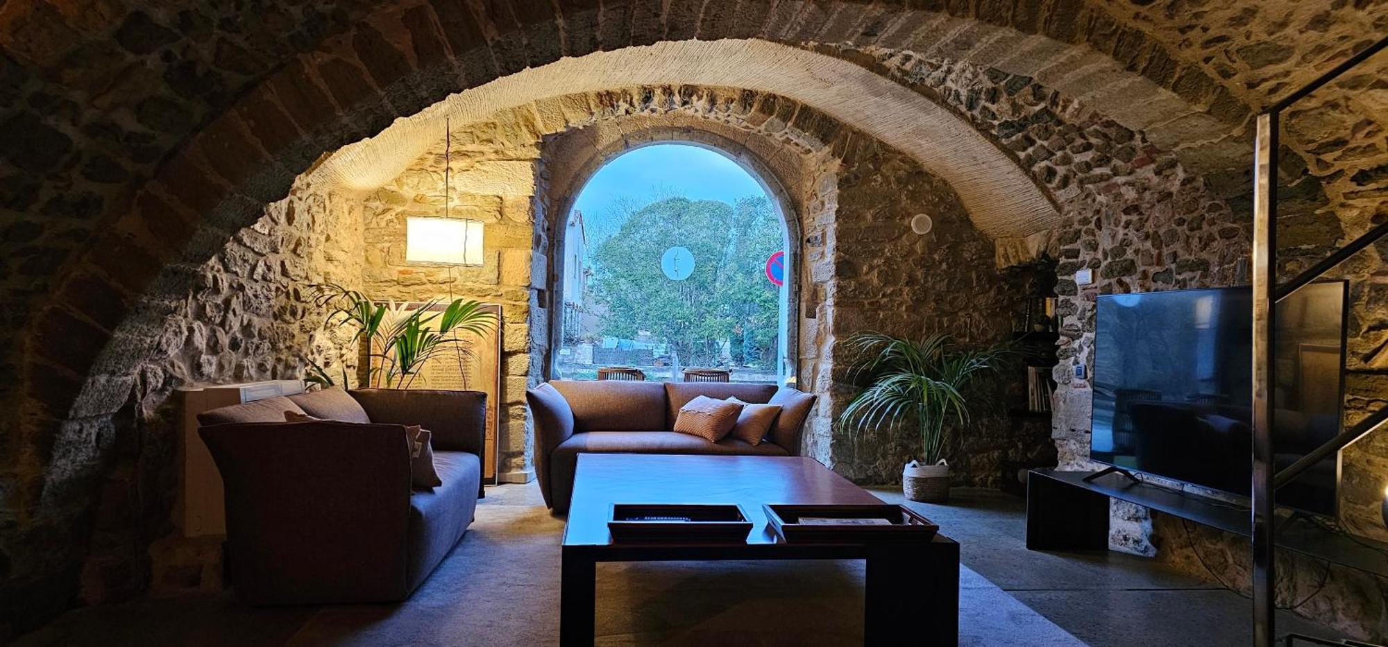 Arcs De Monells - Adults Only Hotel ภายนอก รูปภาพ