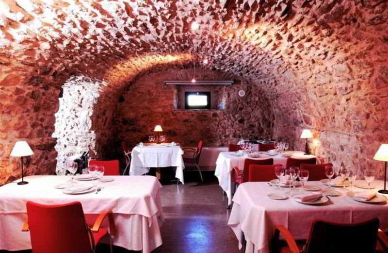 Arcs De Monells - Adults Only Hotel ร้านอาหาร รูปภาพ